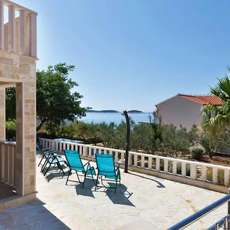Panoramic House In סביד